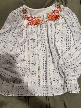 Women’s dress top
